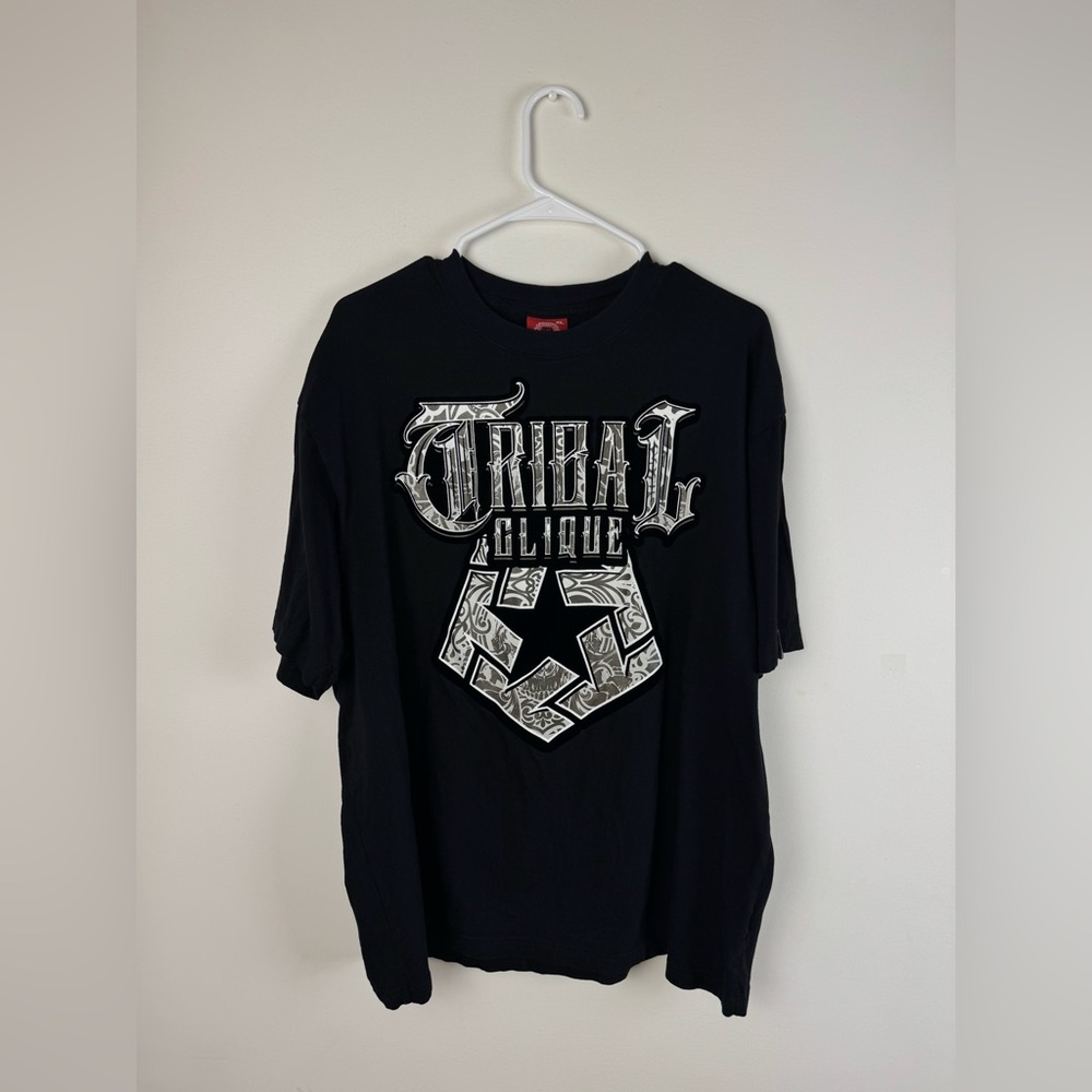 Tribal Black Tee with White & Gray Graphic